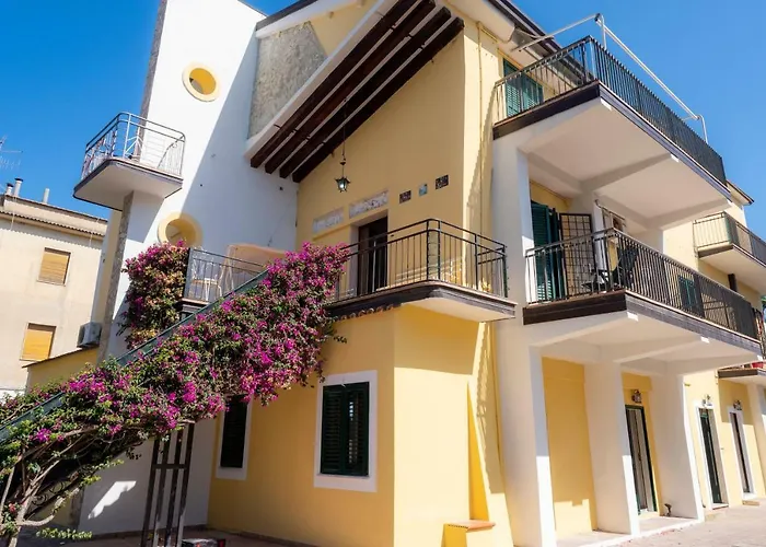 Lisa Bed & Breakfast 4*